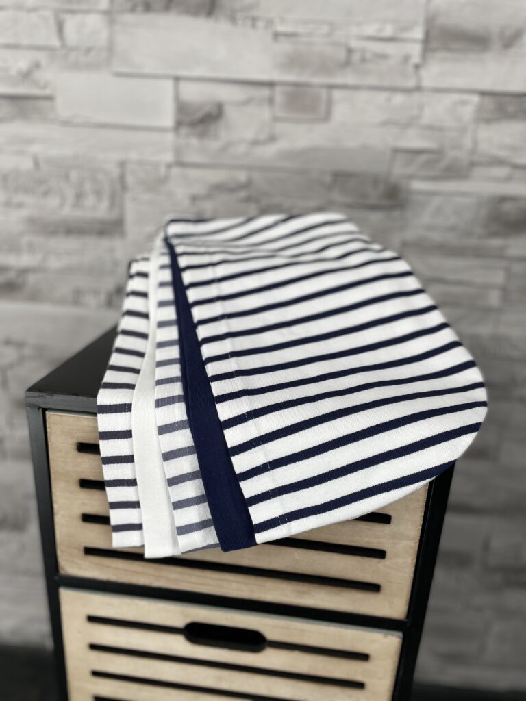Jersey hood Heavy striped or plain