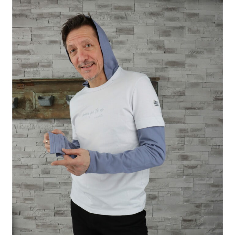 T-Shirt Homme Gris Clair, ses bracelets, capuche & manches longues Gris Bleu